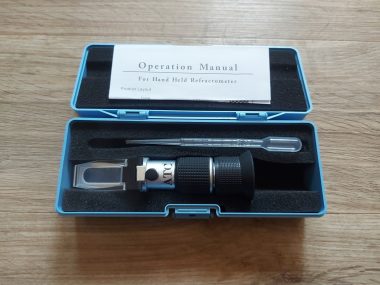 Refractometer